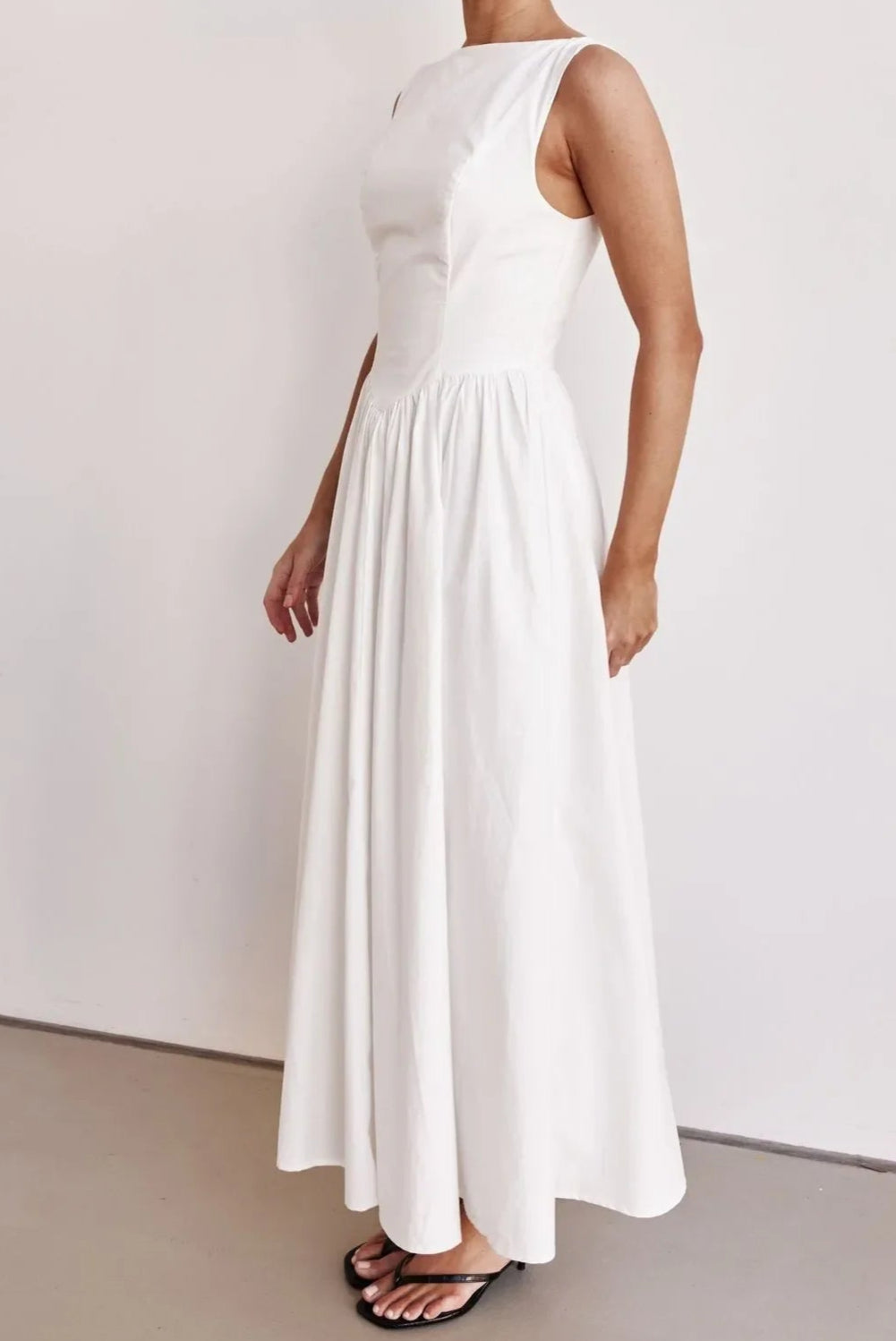 Années 60 Robe Évasée Sans Manches Rétro Chic - Ma Penderie Vintage