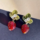 Années 60 Boucles d'Oreilles Rétro Fraises Strass - Ma Penderie Vintage