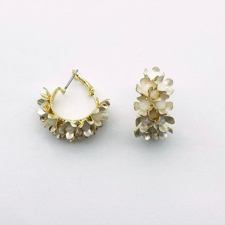 Années 60 Boucles d'oreilles Fleurs Rétro Magnolia - Ma Penderie Vintage
